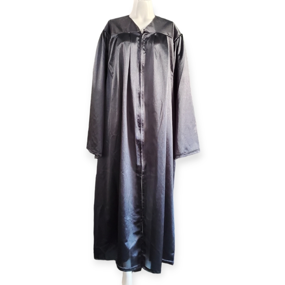 6'0" to 6'2" Oak Hall Horizon Black Graduation  Gown